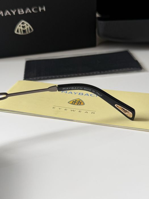 Слънчиви очила MAYBACH
