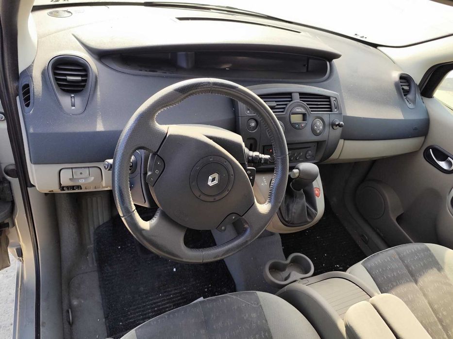 Renault Megane 1.6 автоматик - 113к.с - 2005г. на части