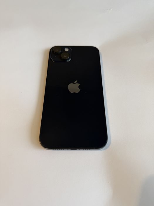 Iphone 14 plus Midnight si Starlight