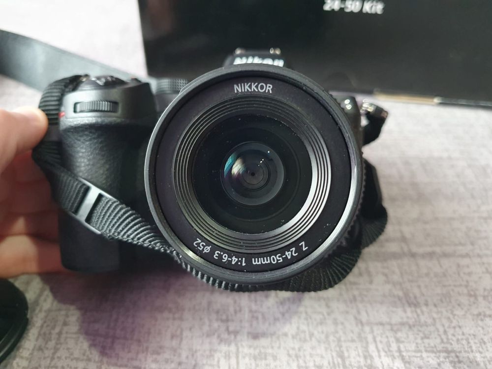 Nikon z5 cu obiectiv 24-50