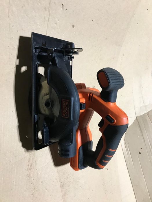 Fierastrau Circular Black Decker BDCCS18 Nou Defect doar Corp