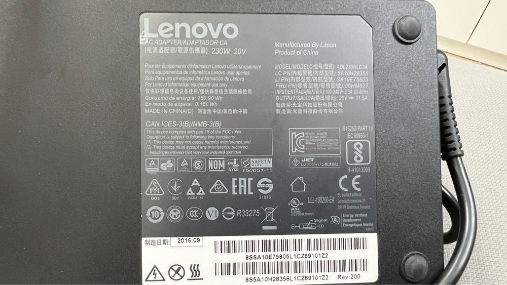 Incarcator original laptop Lenovo, putere 230w