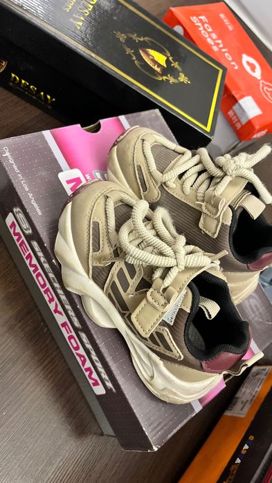 Кроссовки 26-27размеры