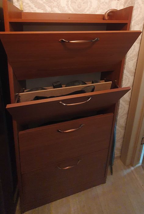 Продам обувницу дерево