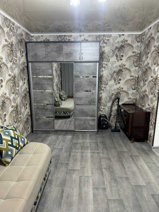 Сдается на Паркентском 1х комнатная квартира с хорошим ремонтом