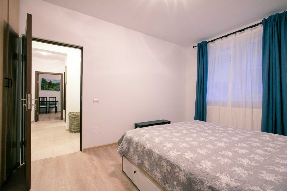 Proprietar inchiriez apartament 2 camere decomandat 56 m²,etaj 3/4