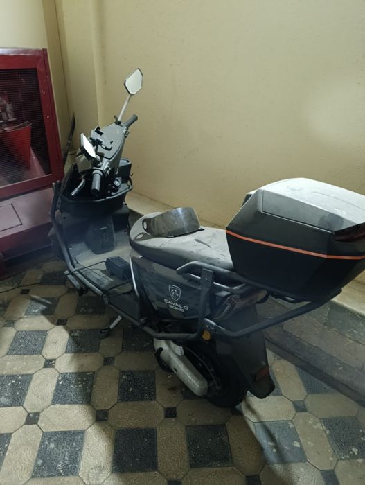 Skuter sotiladi yangi