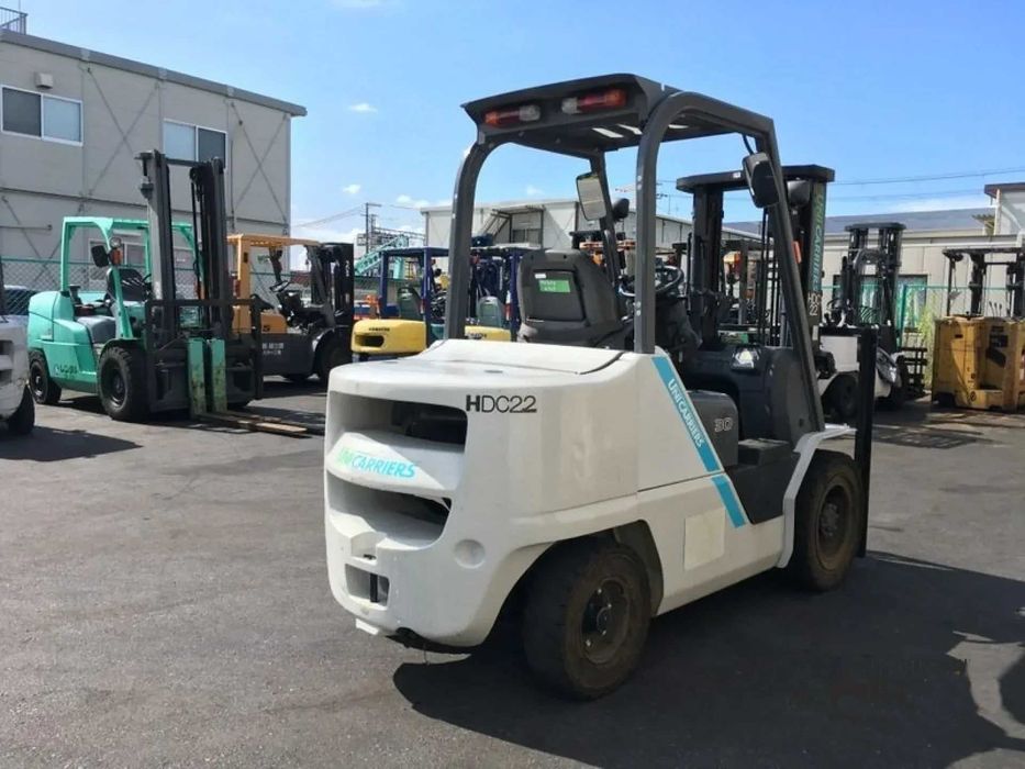 motostivuitor diesel 3 tone Nissan an fabricatie 2019