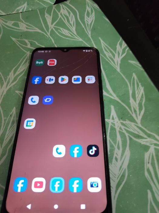 Vând telefon Motorola g 50