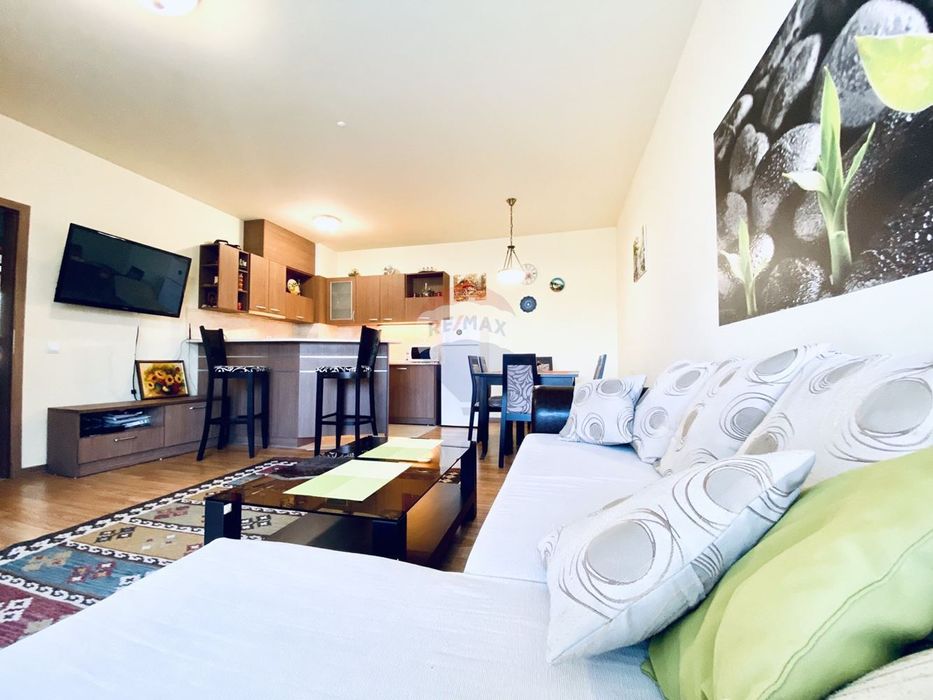 Продава се Тристаен апартамент в Балчик - 101 кв.м за 1090 €/кв.м - Снимка #2