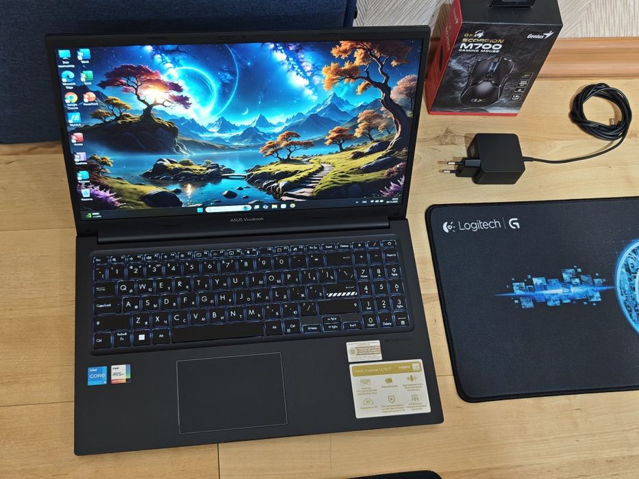 Asus VivoBook ноутбук Core i5 13 го ОЗУ 16 GB SSD M2 мощный