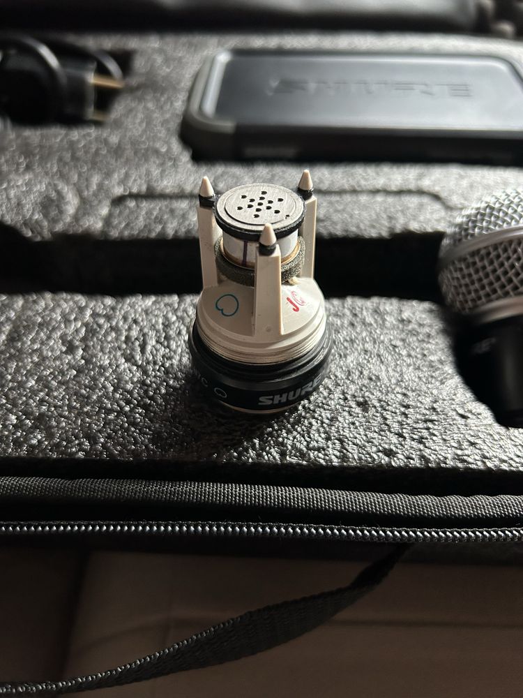 Shure beta87A/SM58 професионален безжичен микрофон