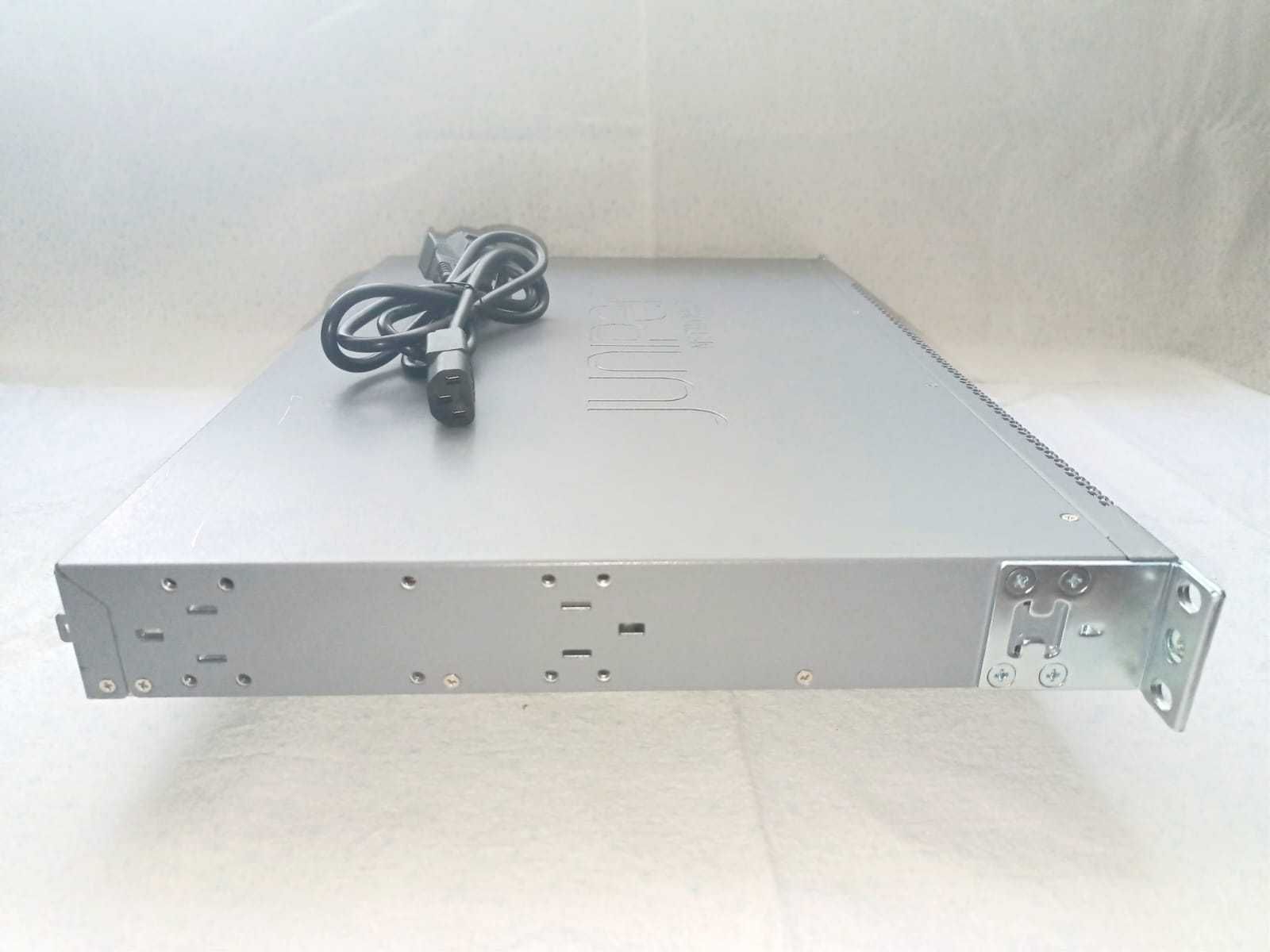 Коммутатор Juniper EX3300-48P, 48 х GE, 4 x 1/10GE SFP+, PoE+, Layer 3