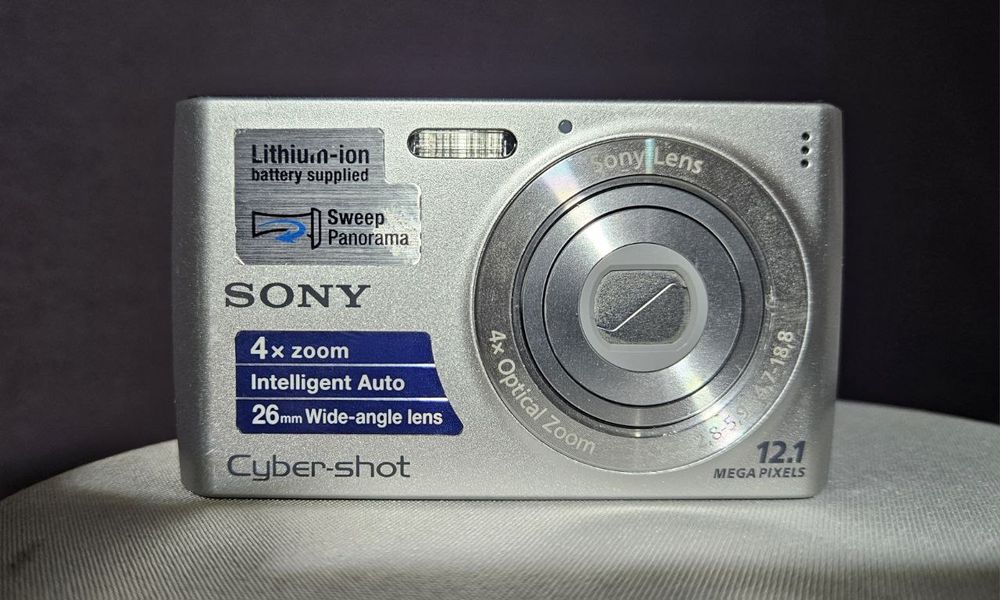 Цифровой фотоаппарат Sony Cyber-Shot