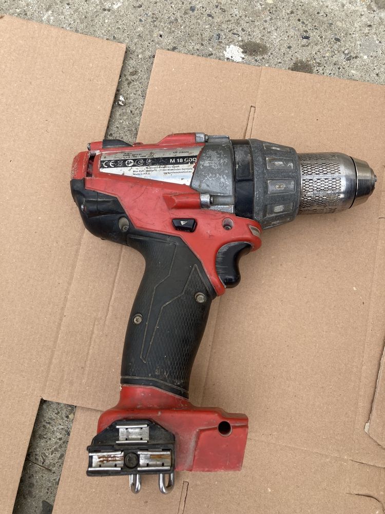 Autofiletanta Milwaukee M18 CDD doar Corp