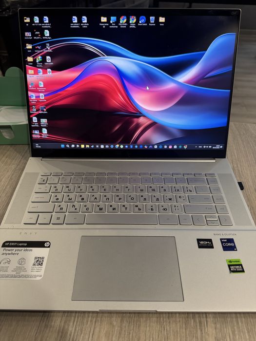 HP envy i9-13900H,16GB DDR5,RTX 4060 8GB
