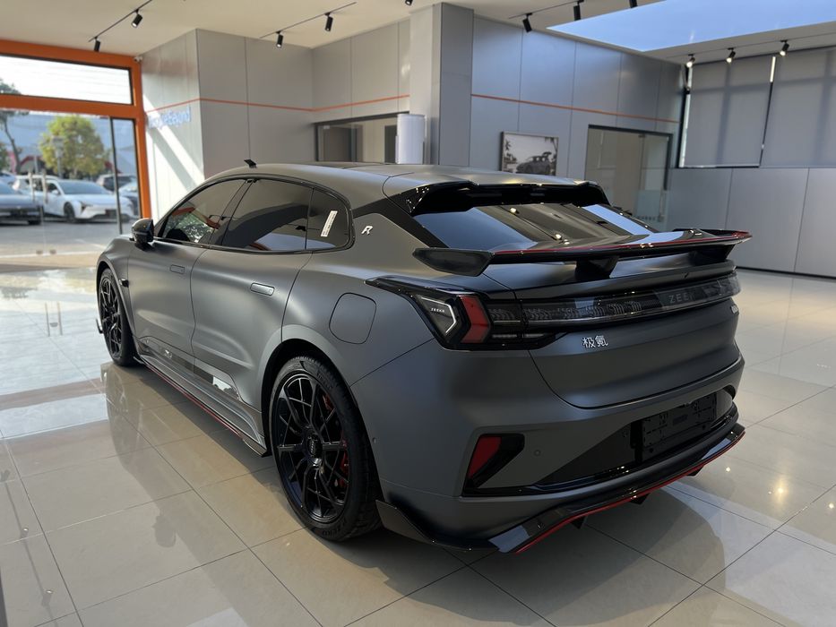 Zeekr 001 fr full 2025