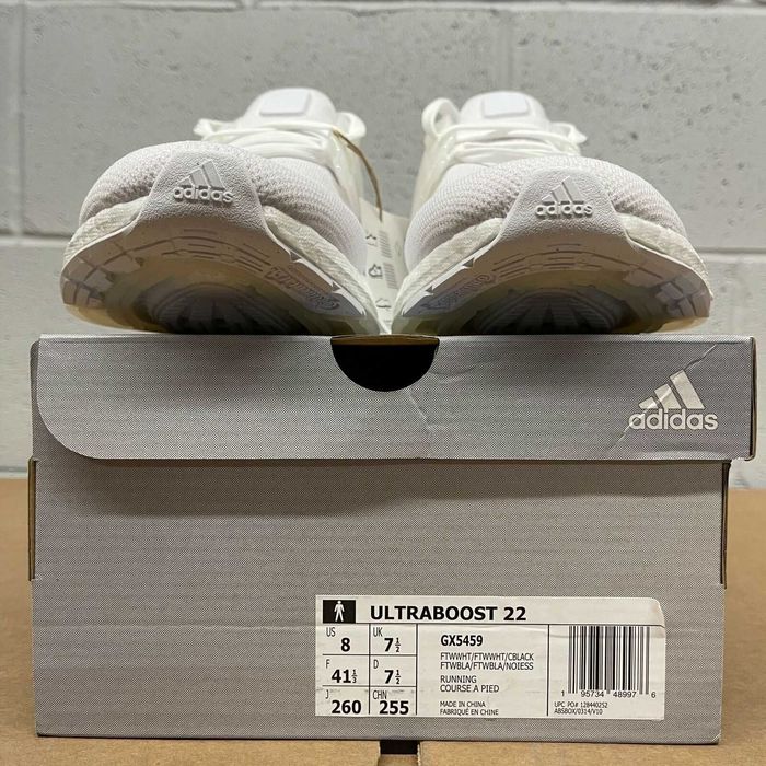 Оригинални маратонки *ADIDAS ULTRABOOST 22 * EU38 2/3 - 39 1/3