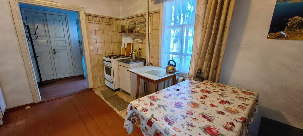 Часть дома 3комнаты кухня сдам