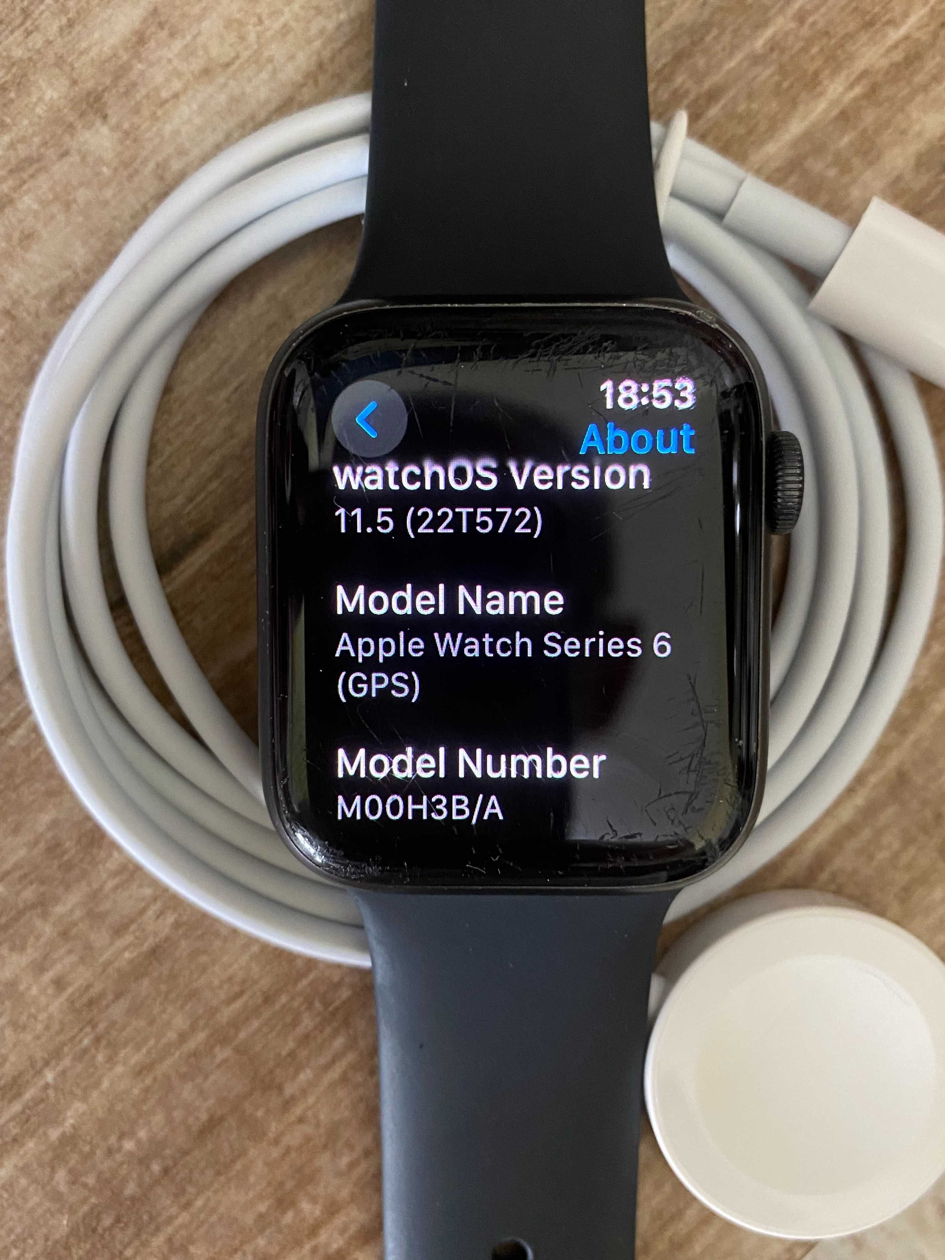 Apple Watch Series 6 44mm Black GPS