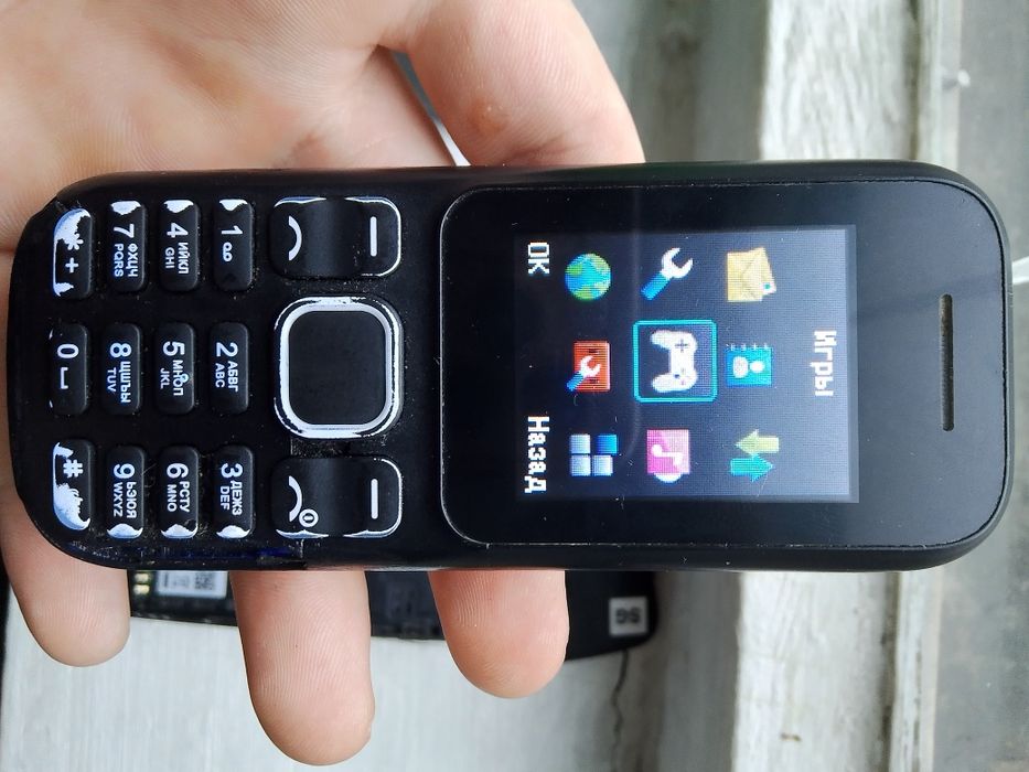 Продам телефоны на связь