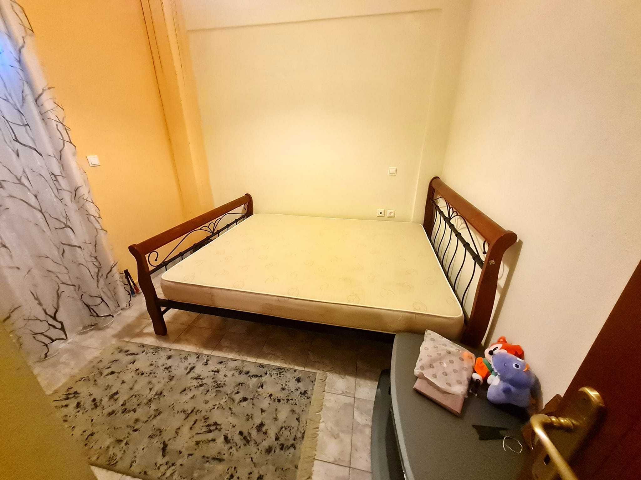 Продава се къща на две нива 90м2 и двор 220м2 в Паралия Врасна, Гърция