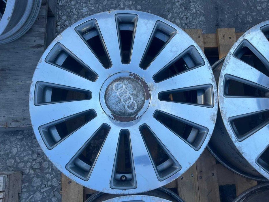 Джанти AUDI A8 D3 S8  8.5Jx19 ET45 5x112 4E0601025N ном 192
