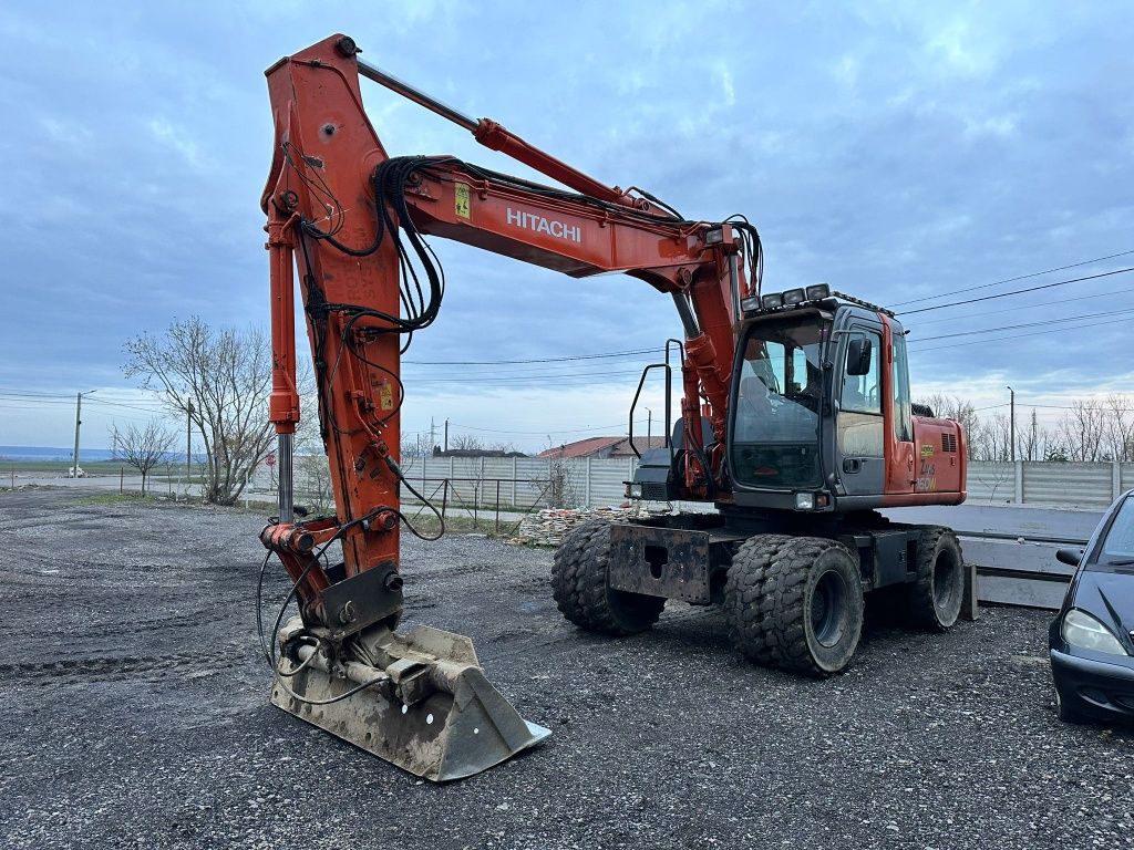 Excavator hitachi zx160w