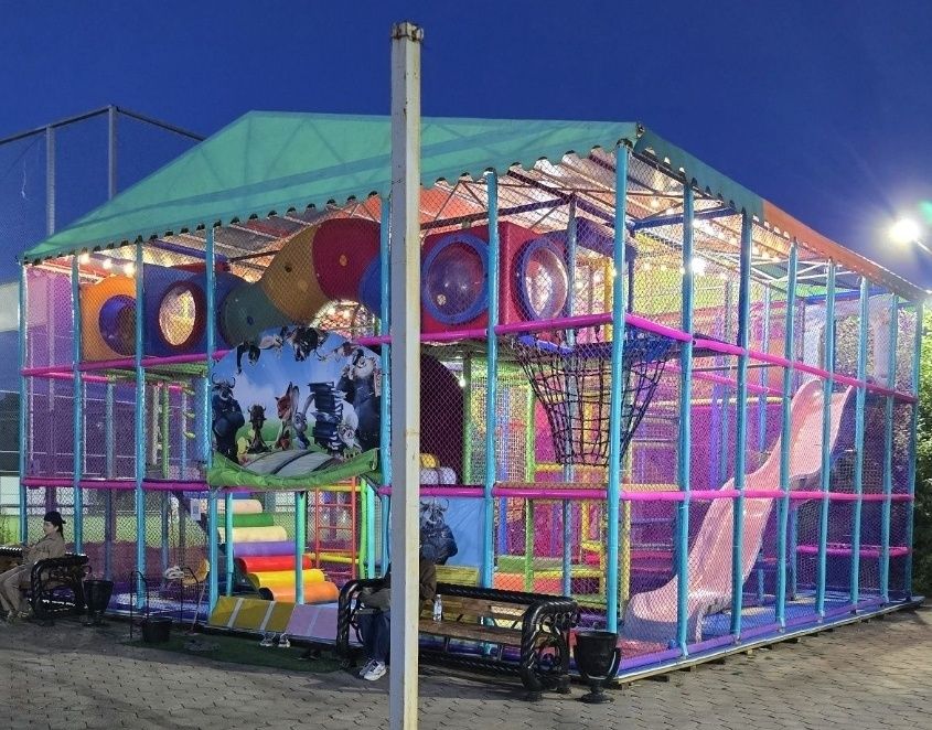 ЛАБИРИНТ   игрой аттракцион