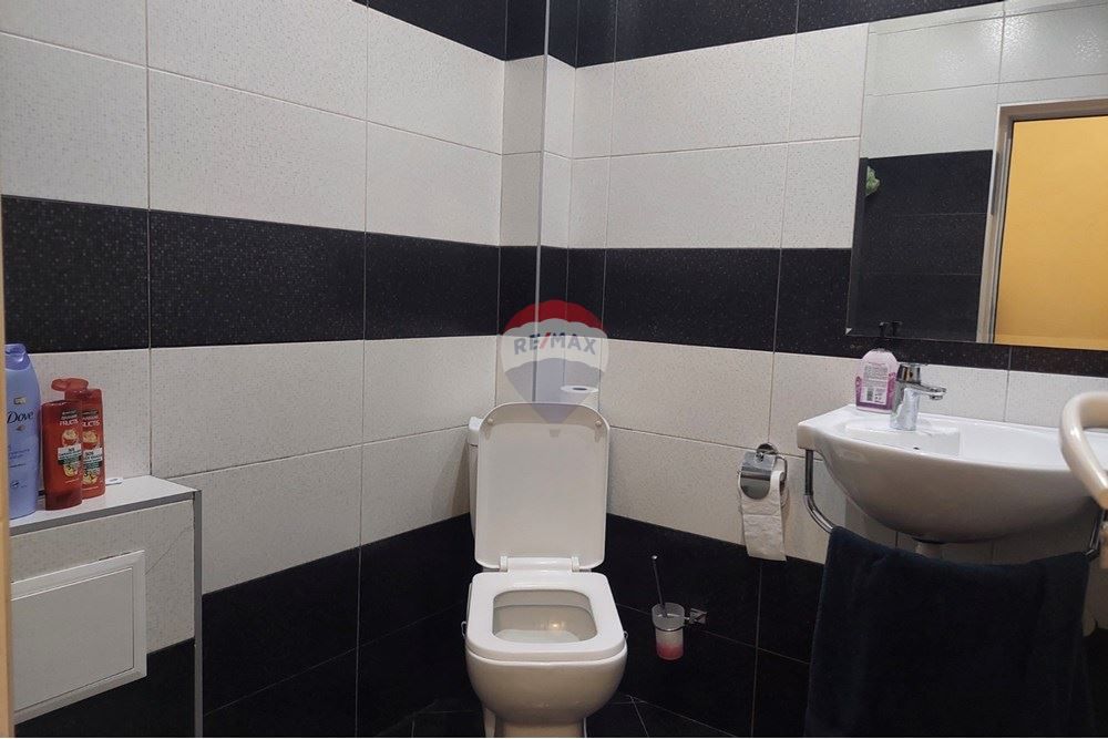 Продава се Тристаен апартамент в Варна, Централна поща - 81 кв.м за 2680 €/кв.м - Снимка #9