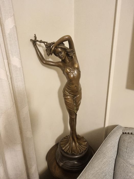 Statueta bronz masiv