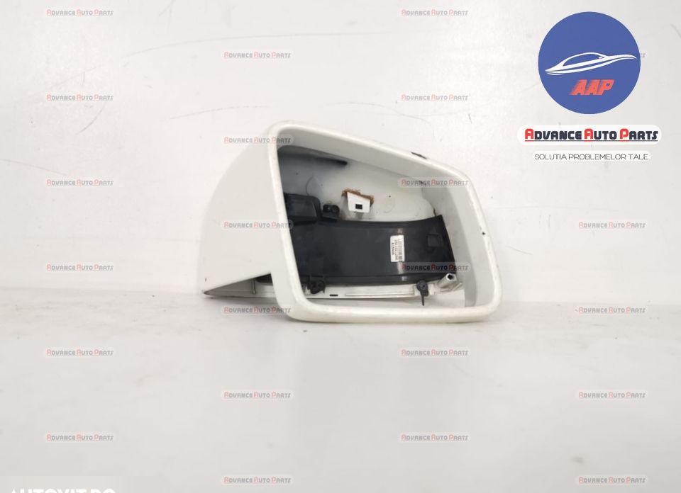 Капак на огледало ляв код A1668200121 - оригинален в добро състояние М