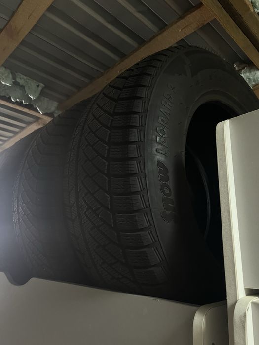 Продам покрышки на джип