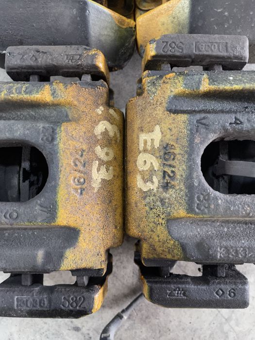 Etrier fata stanga / dreapta BMW e63 e60 60/30/324