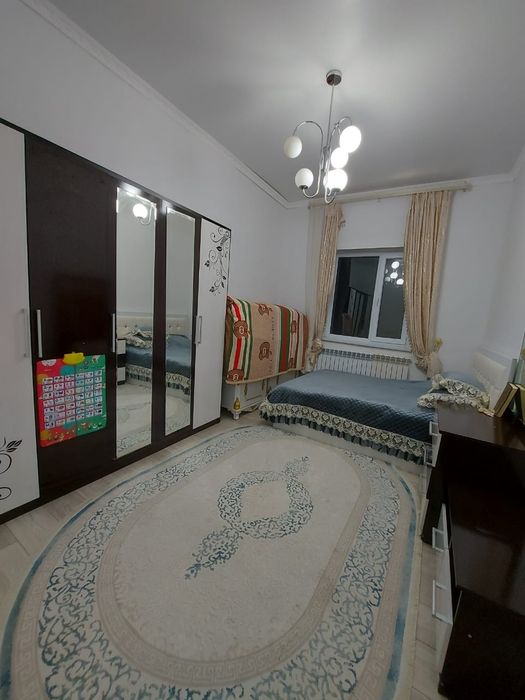 Продаю спальный гарнитур