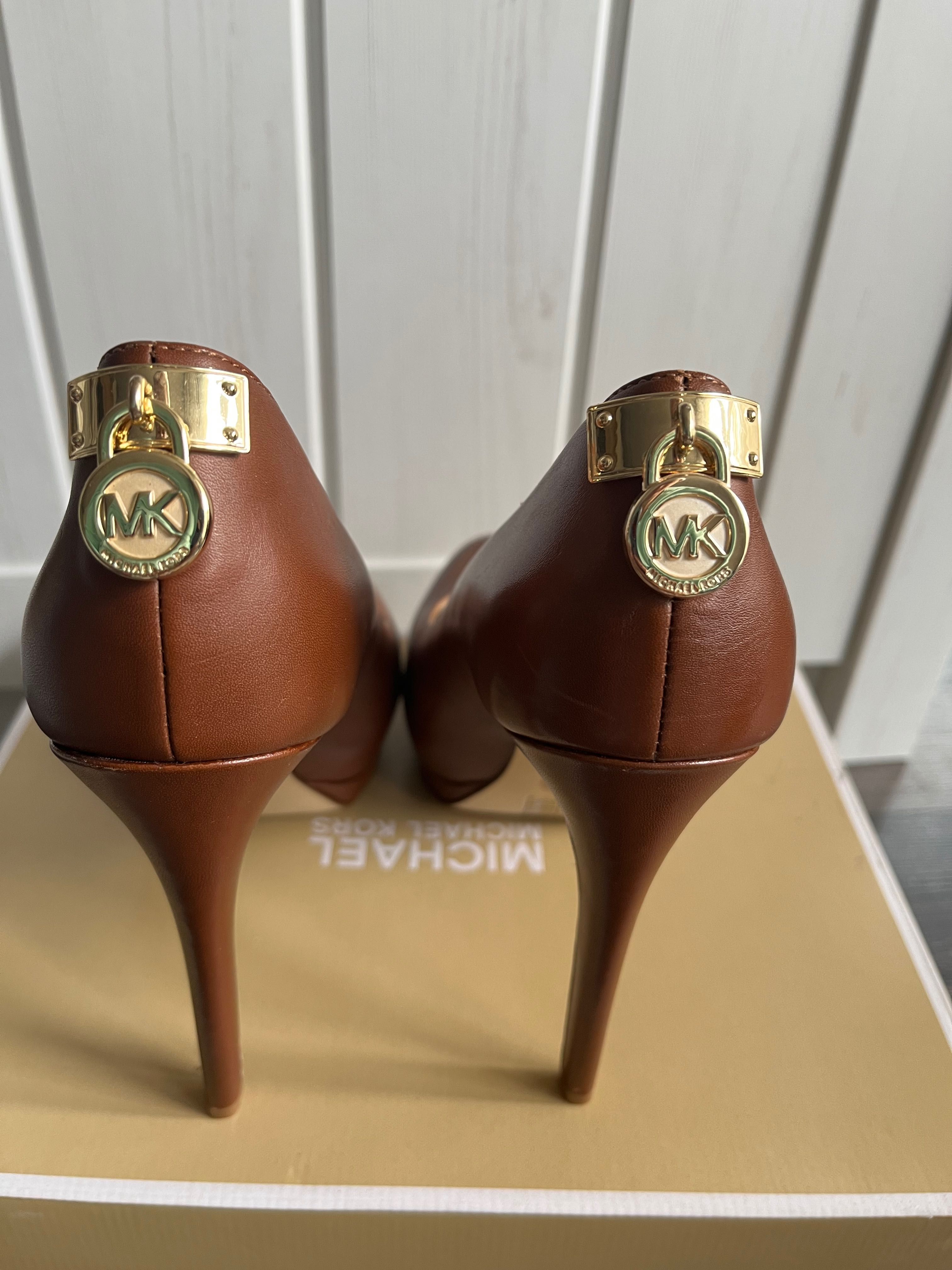 Michael Kors Обувки Висок Ток 37-ми номер