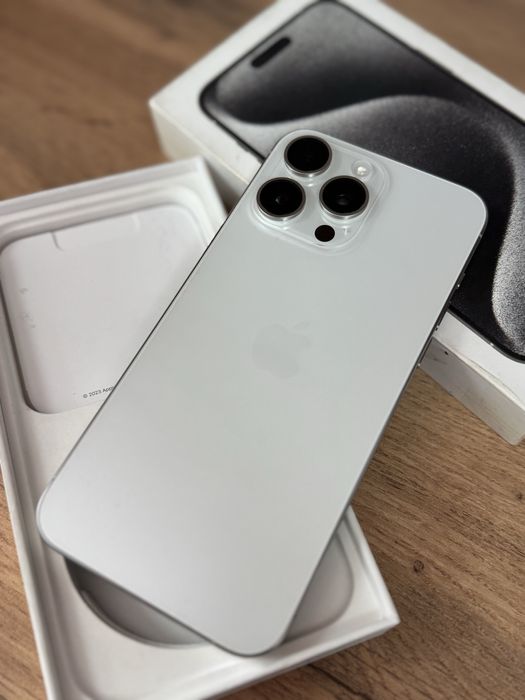 iPhone 15 pro max  256gb/100% от Актив Маркет