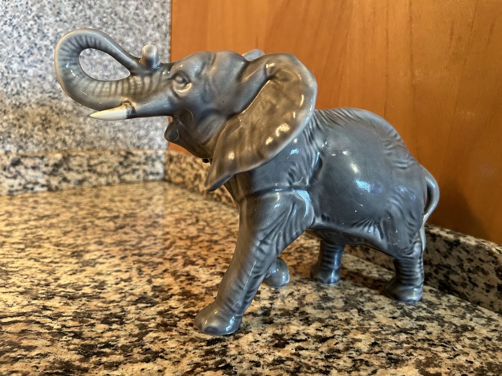 Керамична Фигура на слон