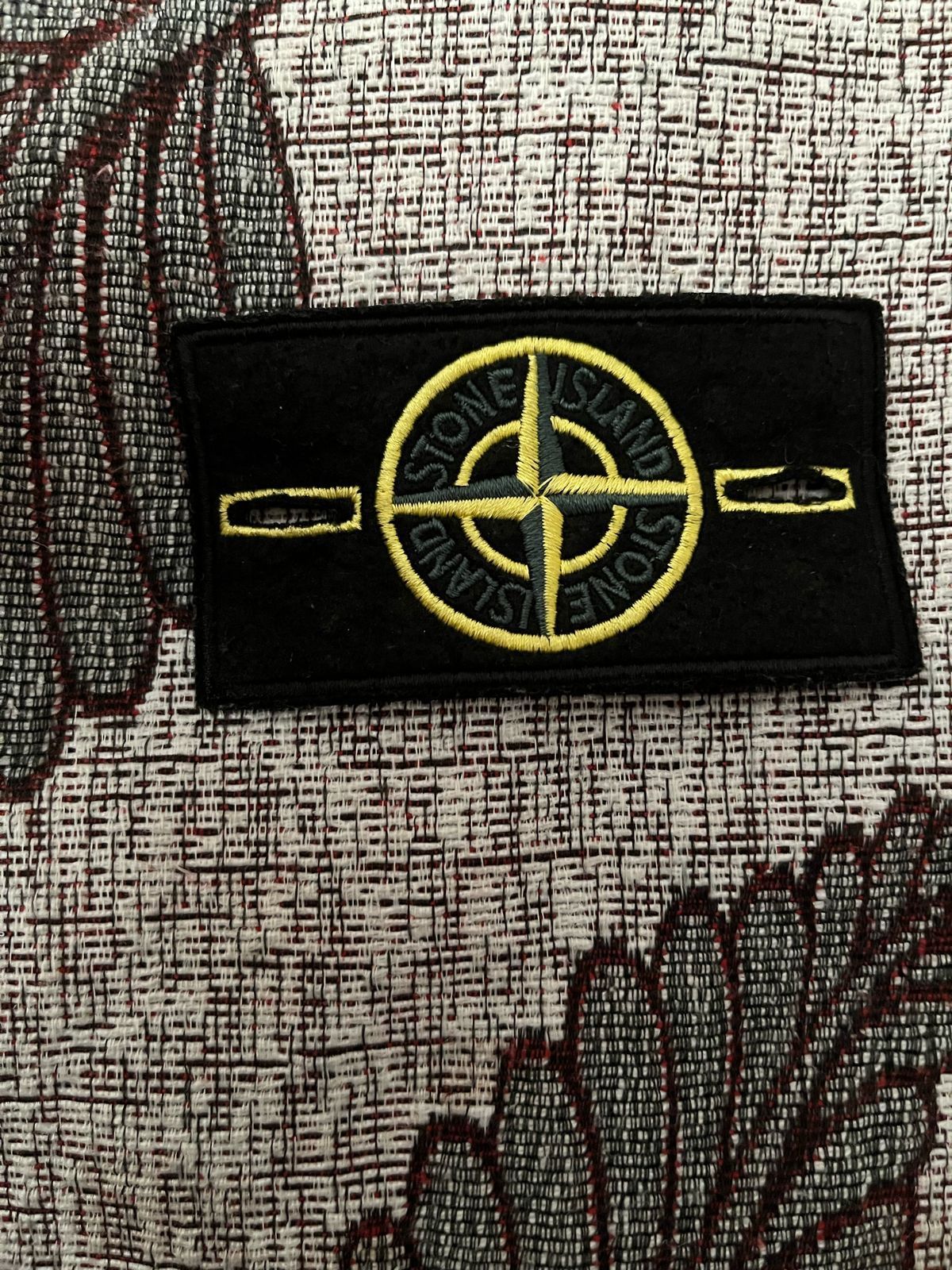 Патч stone island