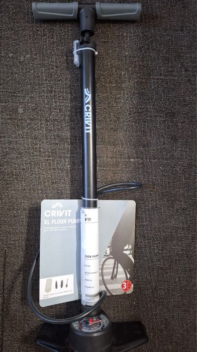 Крачна помпа и ръчна помпа ХЛ на Crivit чисто нова