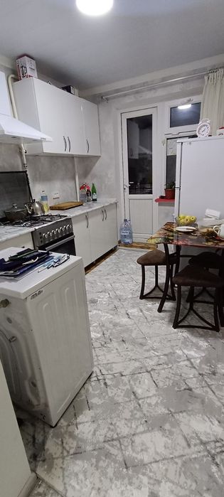 Чорсу ГУМ рўпарасида 1/3/4 с рем. Кирпич55 000$