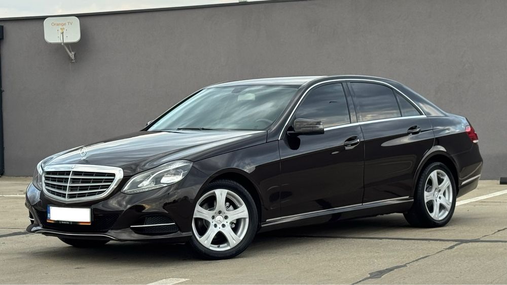Mercedes-Benz E-Class 2014 *AVANTGARDE*