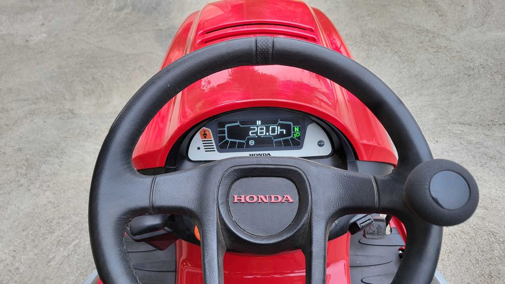 Градински трактор косачка HONDA - HF2625K1 HMEH