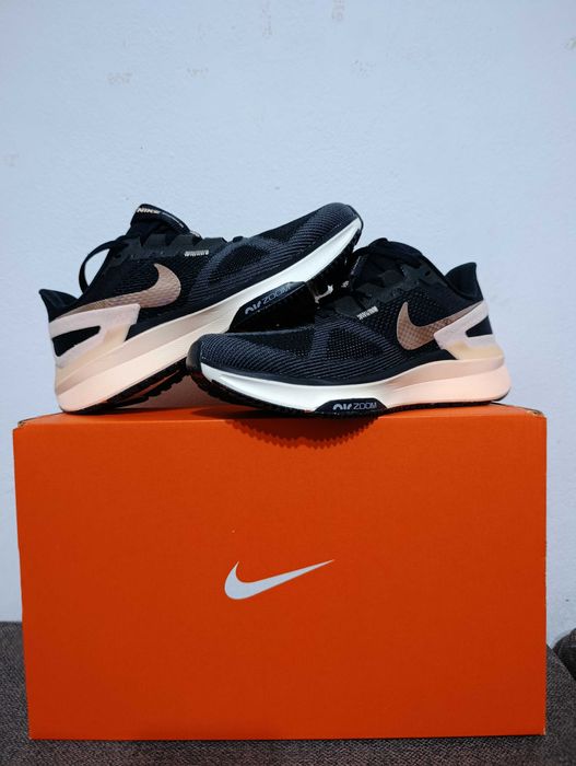 Маратонки Nike AIR ZOOM  EUR 37.5 нов модел