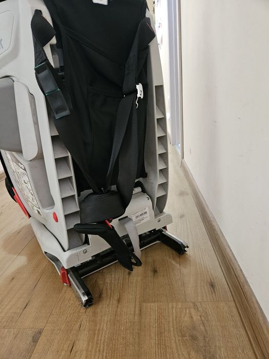 Столче за кола с изофикс Britax Romer