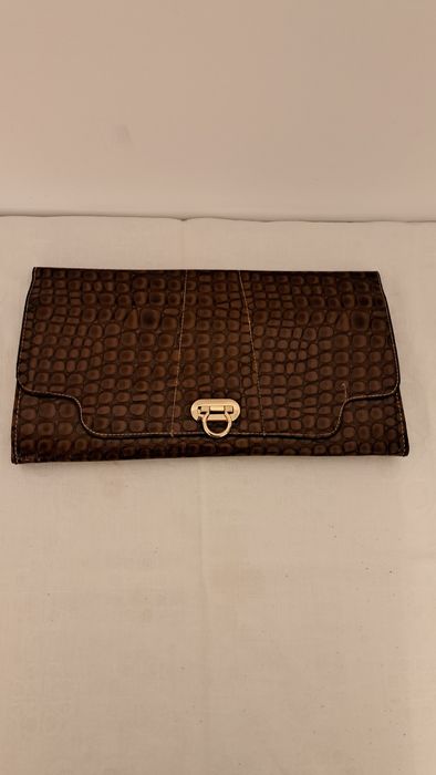 Plic ocazie lac croco maro
