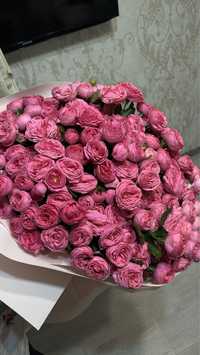 Пионовидные розы , очень красивый букет
