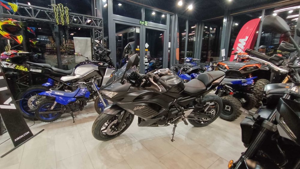 Kawasaki Ninja 650 nou -livrare prin EST BIKE Campina