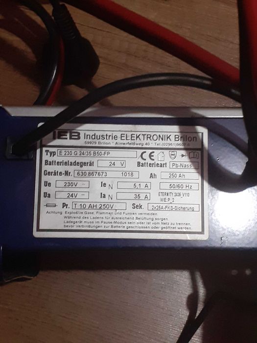 Redresor încarcator baterii 24V 35A stivuitor, liză,camion, tractor