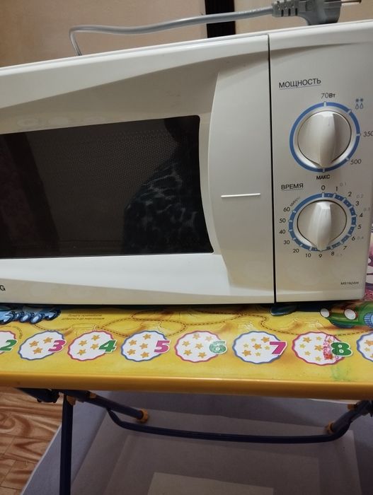 Микроволновка  LG